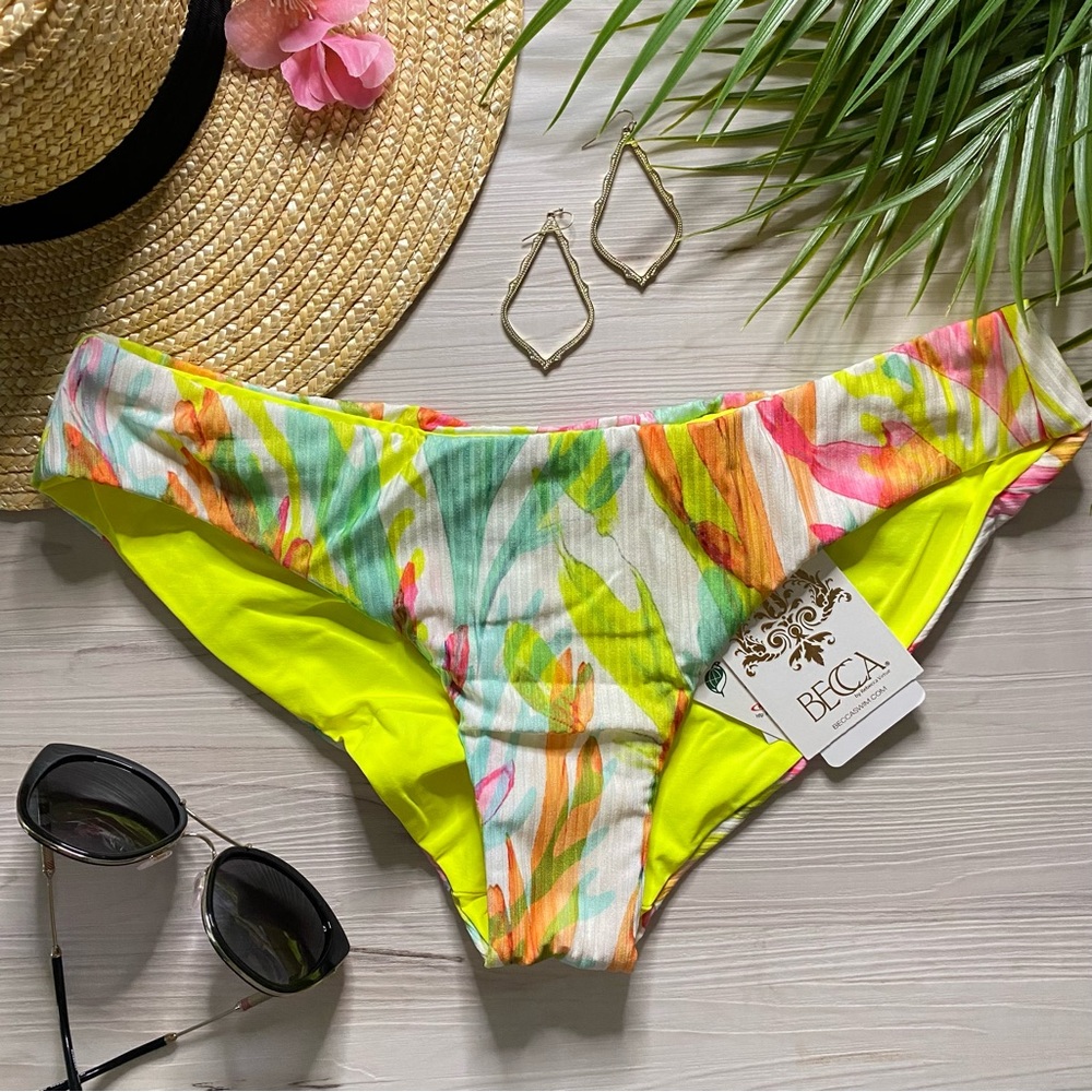BECCA 🏝️ Floral Cinched Cheeky Bikini Bottoms 👙🍹☀️